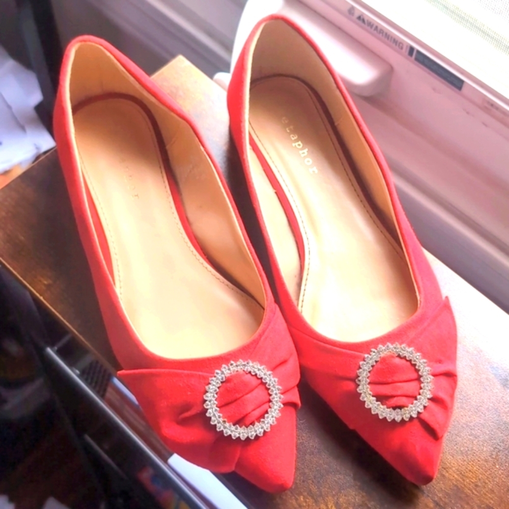 Metaphor Red Pointed Toe Flats Size 9 | Crystal Rhinestone Buckle Party